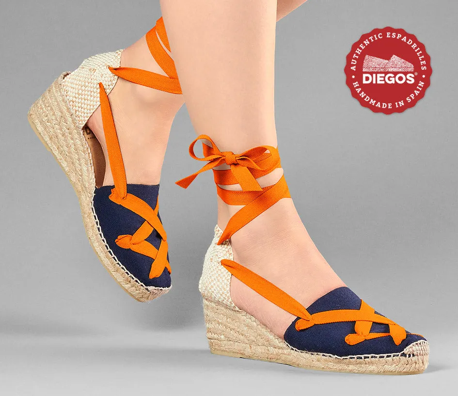 Alpargatas clásicas cordones Lola cuña alta azul marino