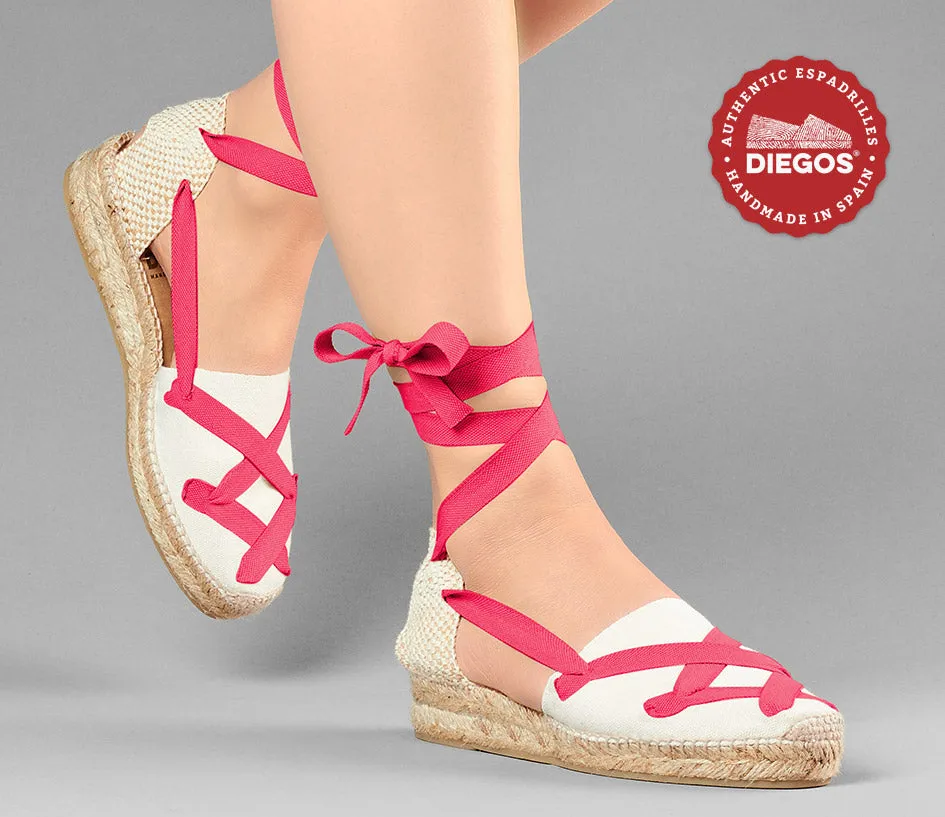 Alpargatas clásicas cordones Lola cuña baja marfil
