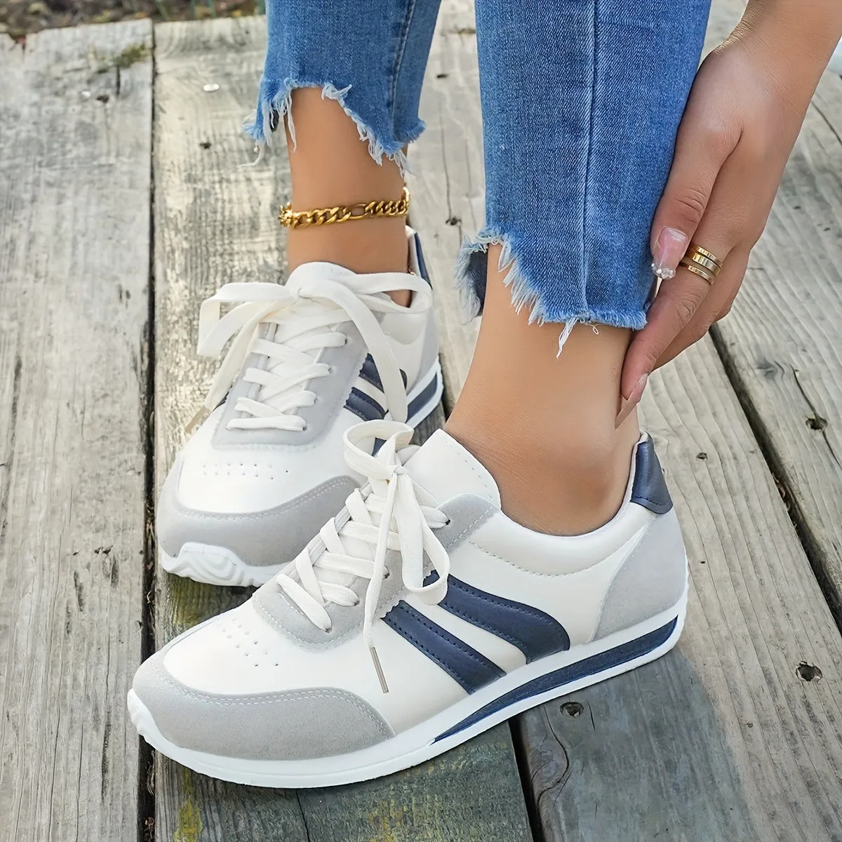 Kendal Hooper Orthopedic Sneaker