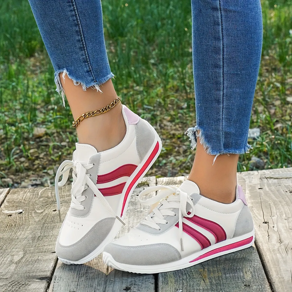 Kendal Hooper Orthopedic Sneaker
