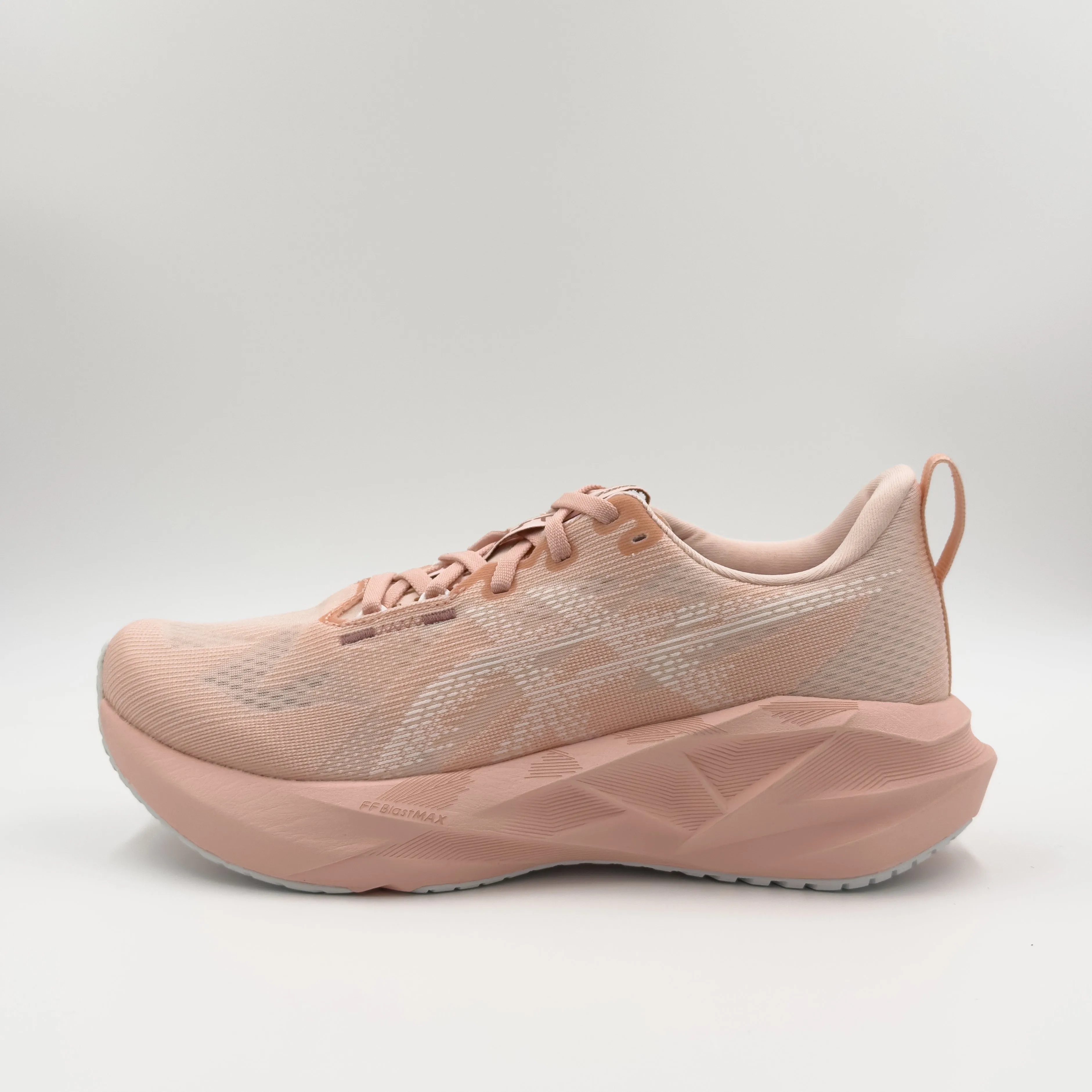 Women's Novablast 5